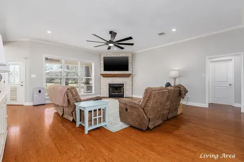 298 Spring Creek Drive Nacogdoches TX 75965