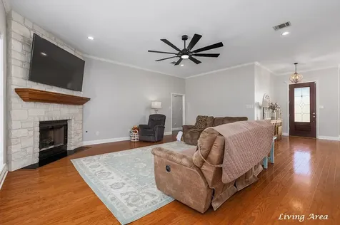 298 Spring Creek Drive Nacogdoches TX 75965