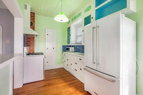 4823 Fannin Drive Galveston TX 77551