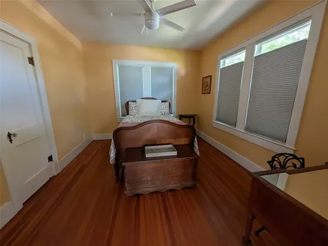 4823 Fannin Drive Galveston TX 77551