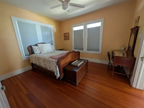 4823 Fannin Drive Galveston TX 77551