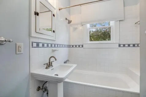 4823 Fannin Drive Galveston TX 77551