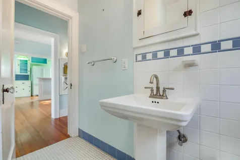 4823 Fannin Drive Galveston TX 77551