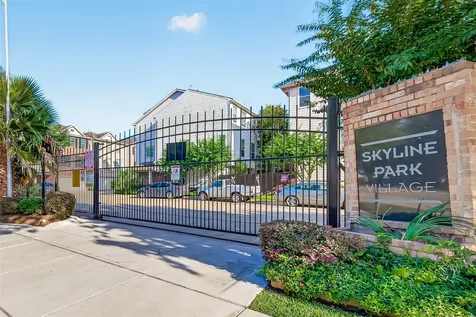 3418 Skyline Village Drive Houston TX 77057