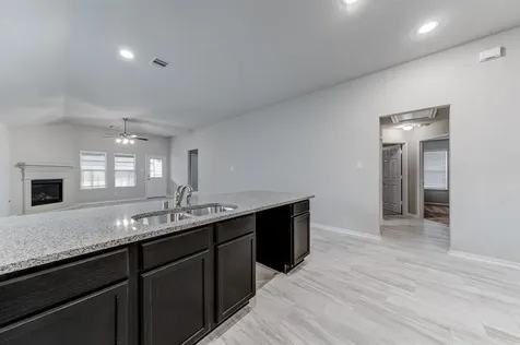 2702 Golden Hills Court Fresno TX 77545