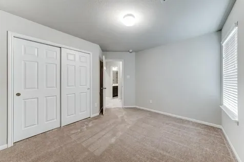 2702 Golden Hills Court Fresno TX 77545