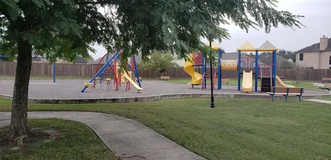 2702 Golden Hills Court Fresno TX 77545