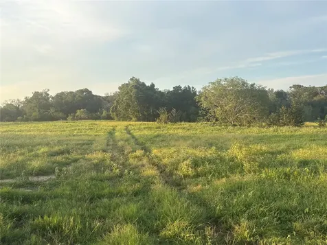 000 Highway 97 Waelder TX 78959