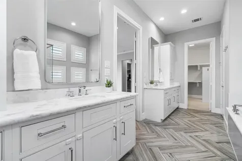 8819 Kolbe Bend Lane Houston TX 77080