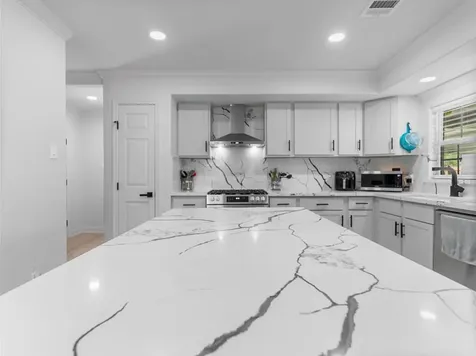910 7th Street Bay City TX 77414