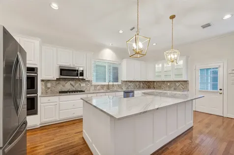 431 Westmoreland Street Houston TX 77006