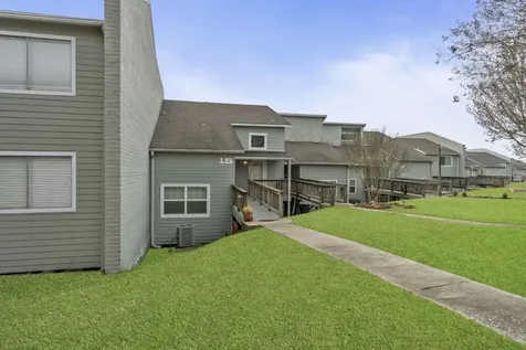 325 Carolcrest Lane 15 Livingston TX 77351