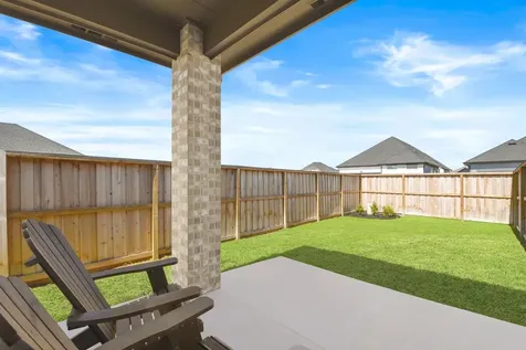 11915 S Pavillion Drive Mont Belvieu TX 77523