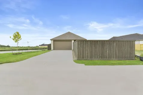 11915 S Pavillion Drive Mont Belvieu TX 77523