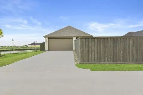 11915 S Pavillion Drive Mont Belvieu TX 77523