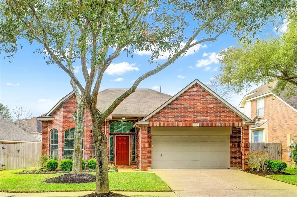 4822 Silverlake Drive Sugar Land TX 77479