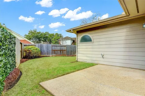 4822 Silverlake Drive Sugar Land TX 77479