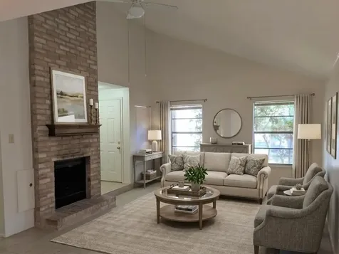 71 S Wavy Oak Circle The Woodlands TX 77381