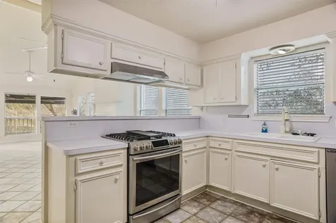 131 Oak Road Clear Lake Shores TX 77565