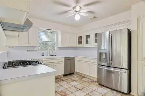 131 Oak Road Clear Lake Shores TX 77565