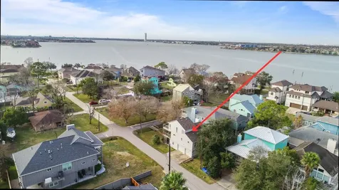 131 Oak Road Clear Lake Shores TX 77565