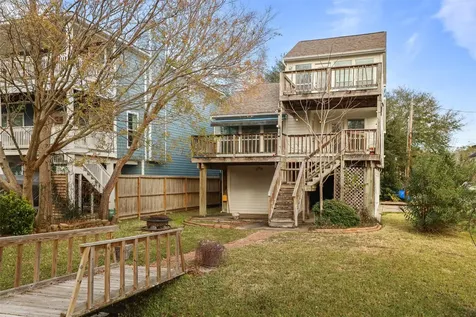 131 Oak Road Clear Lake Shores TX 77565