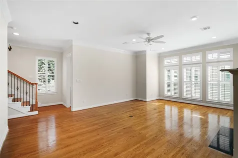2150 Bancroft Street Houston TX 77027