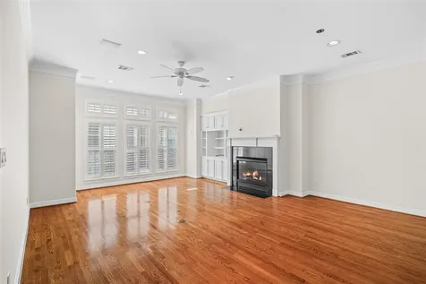 2150 Bancroft Street Houston TX 77027