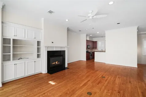2150 Bancroft Street Houston TX 77027