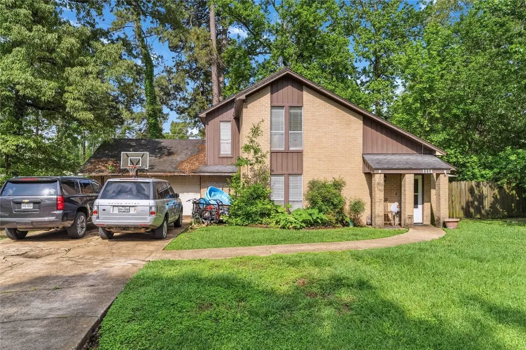 1114 Mustang Trail Houston TX 77339