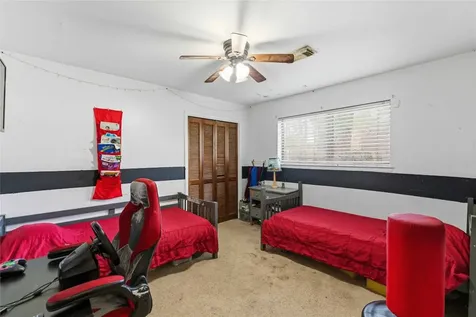1114 Mustang Trail Houston TX 77339