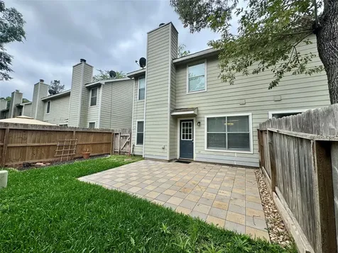 226 S Walden Elms Circle The Woodlands TX 77382