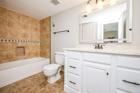 3901 Woodchase Drive 48 Houston TX 77042