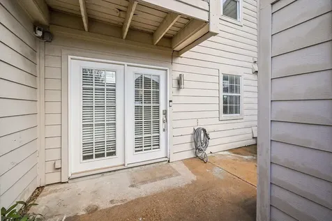 3901 Woodchase Drive 48 Houston TX 77042