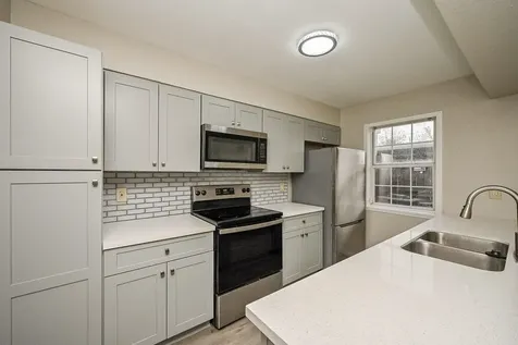 3901 Woodchase Drive 48 Houston TX 77042