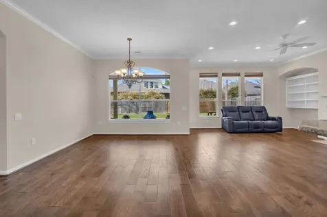 15 E Royal Mews Conroe TX 77384