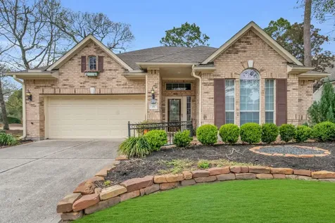 15 E Royal Mews Conroe TX 77384