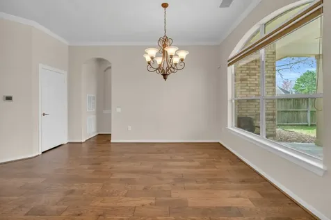 15 E Royal Mews Conroe TX 77384
