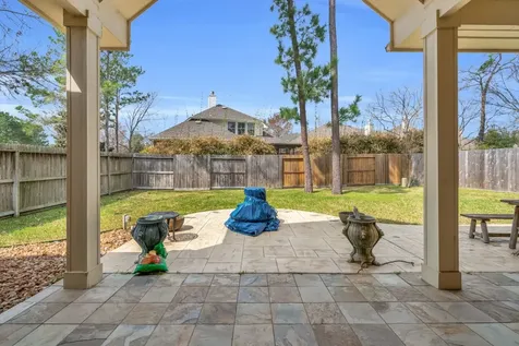 15 E Royal Mews Conroe TX 77384