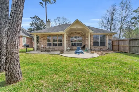 15 E Royal Mews Conroe TX 77384