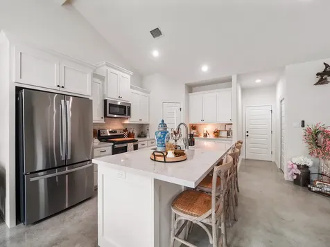 125 Ellis Lane West Columbia TX 77486