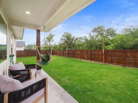 125 Ellis Lane West Columbia TX 77486