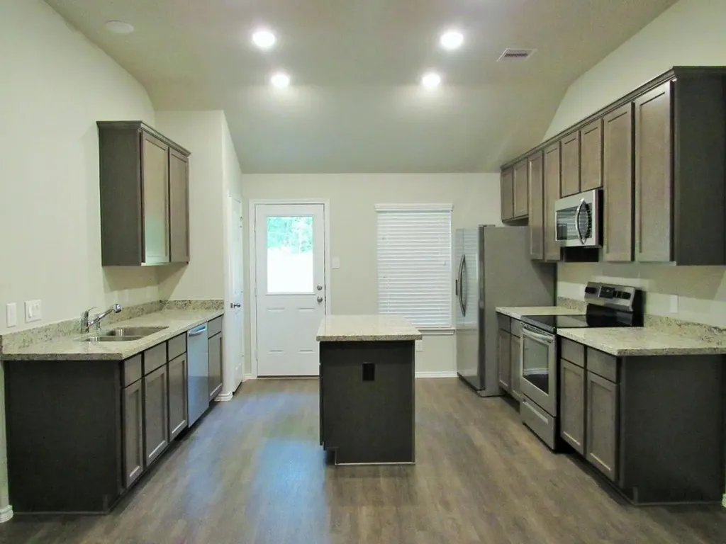 1009 Platte River Drive Montgomery TX 77316
