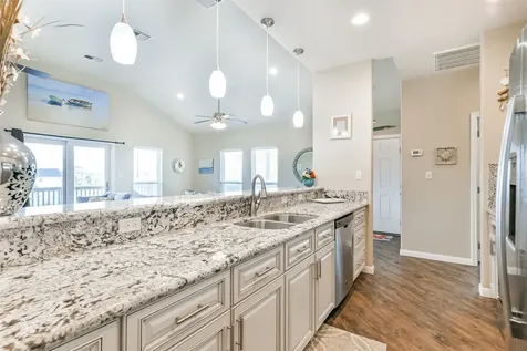 4122 Panola Drive Galveston TX 77554