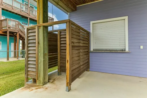 4122 Panola Drive Galveston TX 77554