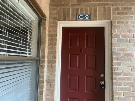 2710 Grants Lake Boulevard C9 Sugar Land TX 77479