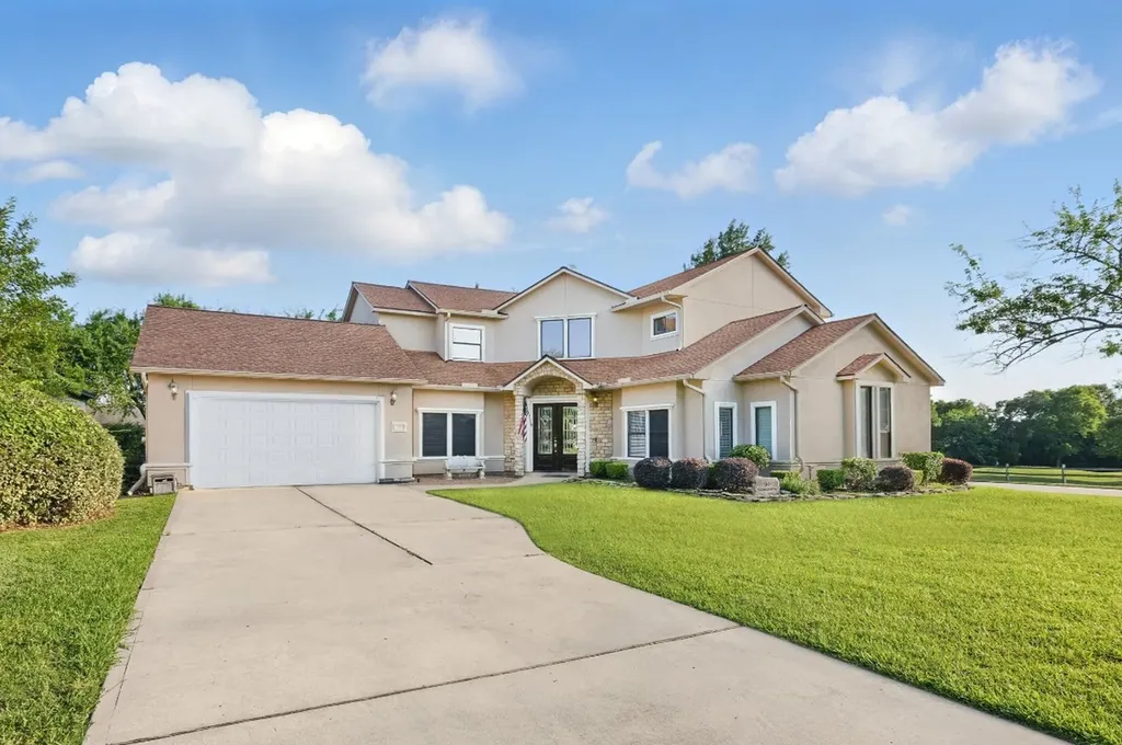 90 Greenview Street Montgomery TX 77356