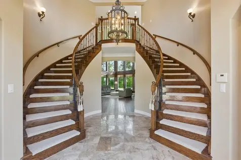 90 Greenview Street Montgomery TX 77356