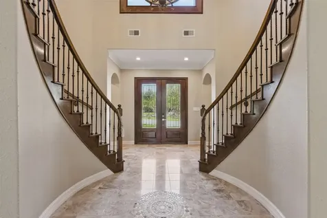 90 Greenview Street Montgomery TX 77356