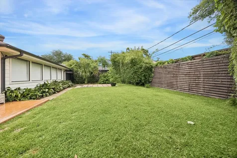 6230 Waltway Drive Houston TX 77008